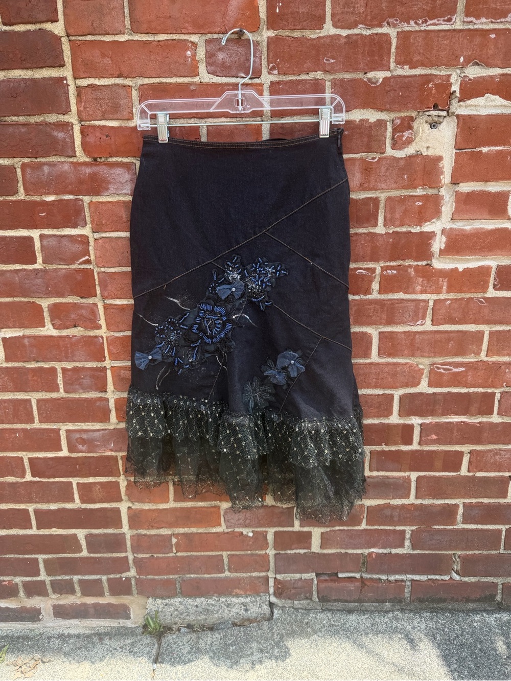 Embroidered Black Lace-Hem Women's Skirt
